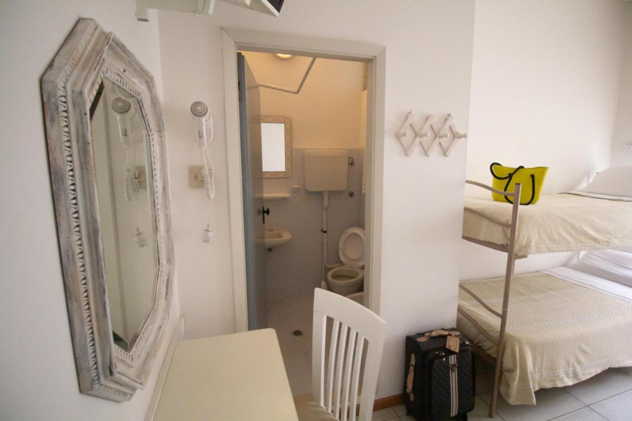 Hotel Morri Bellaria-Igea Marina Bagian luar foto