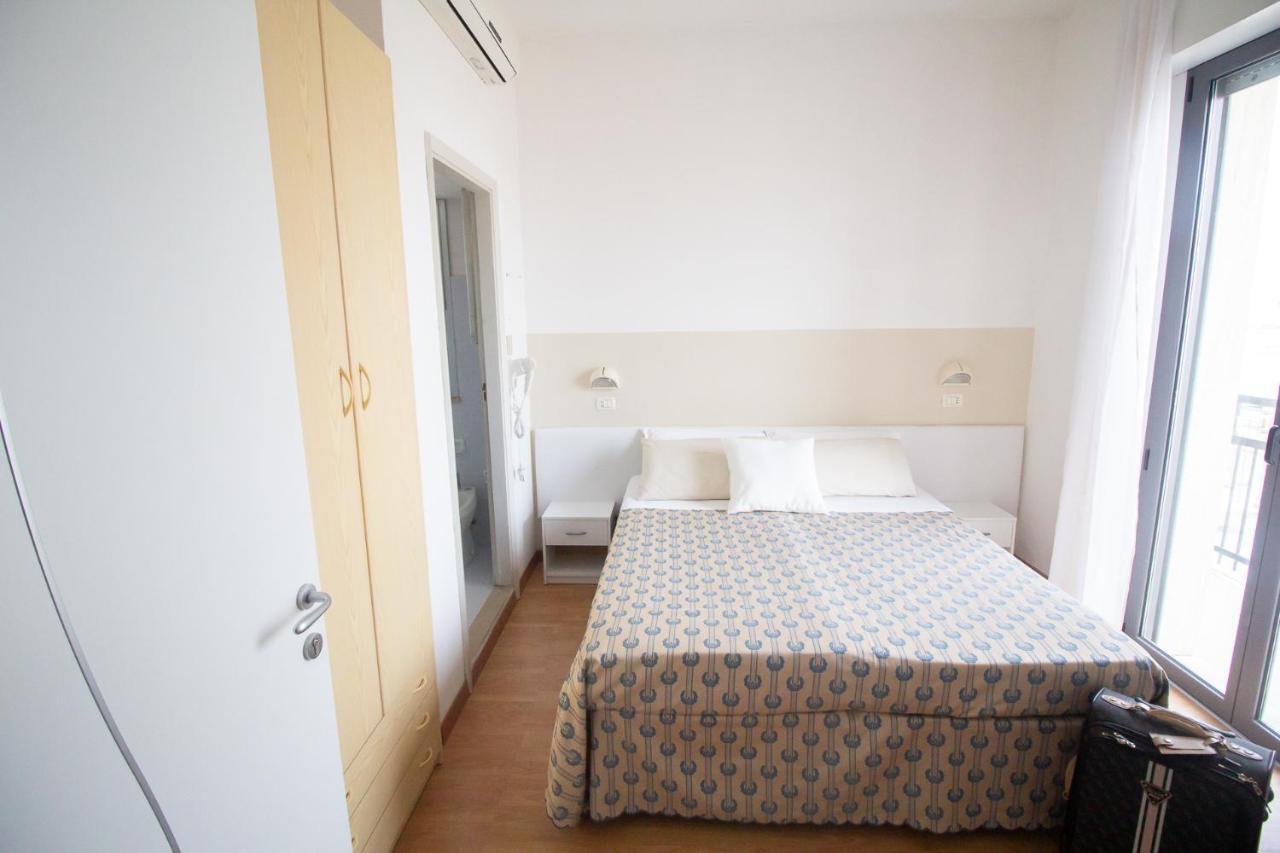 Hotel Morri Bellaria-Igea Marina Bagian luar foto